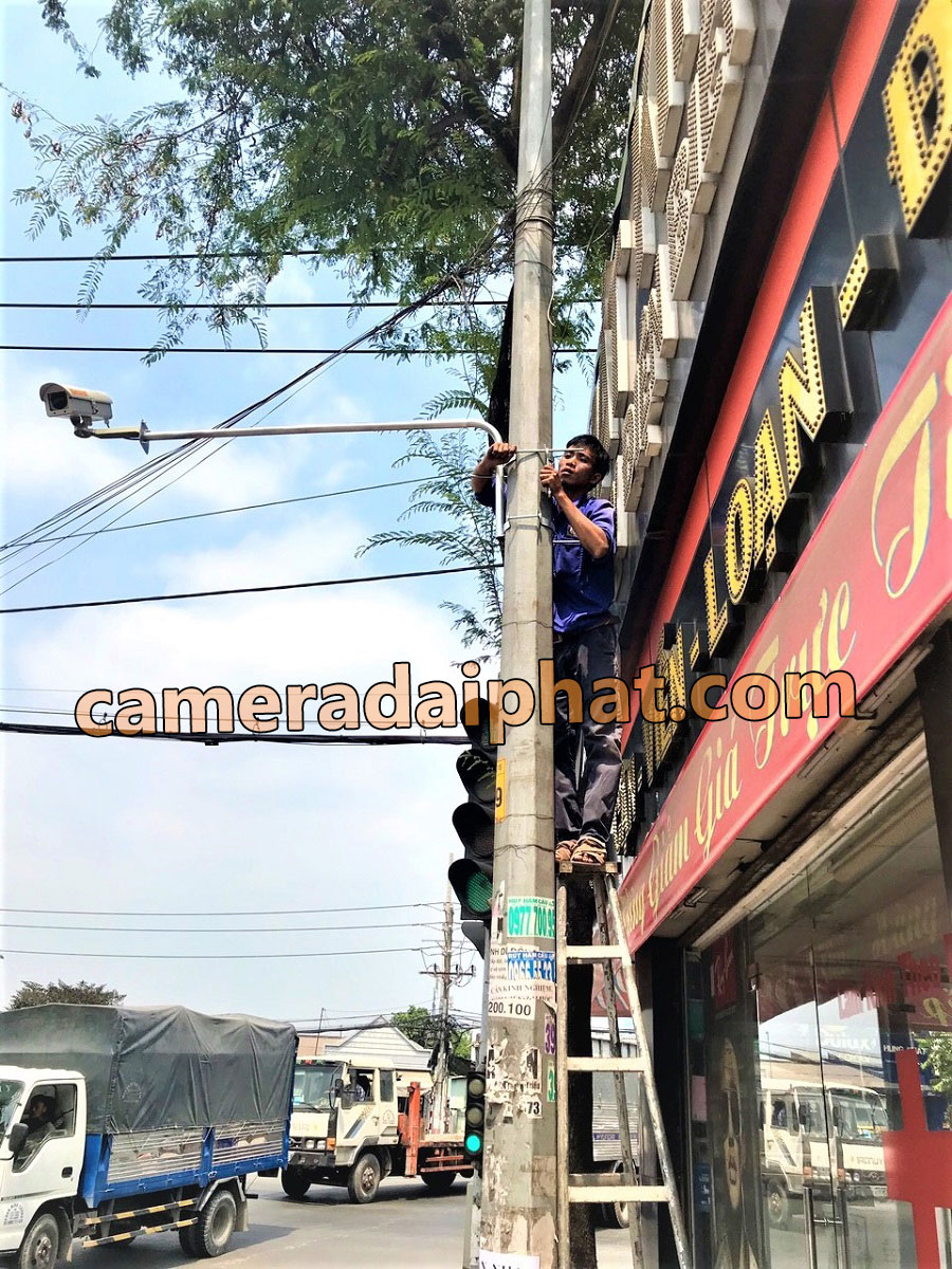 Lap Dat Camera AN NINH Khu Pho Nga Tu Duong Cong Khi Ql22 Hoc Mon